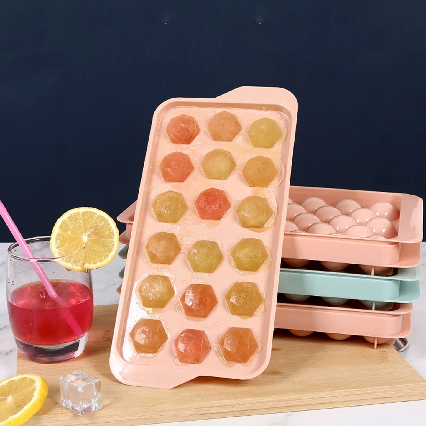 Durable Plastic Ice Cube Tray (1 Pc)